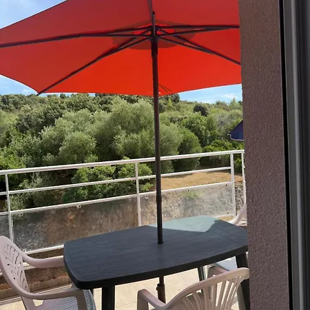 Avec Piscine - Saint-florent, France *